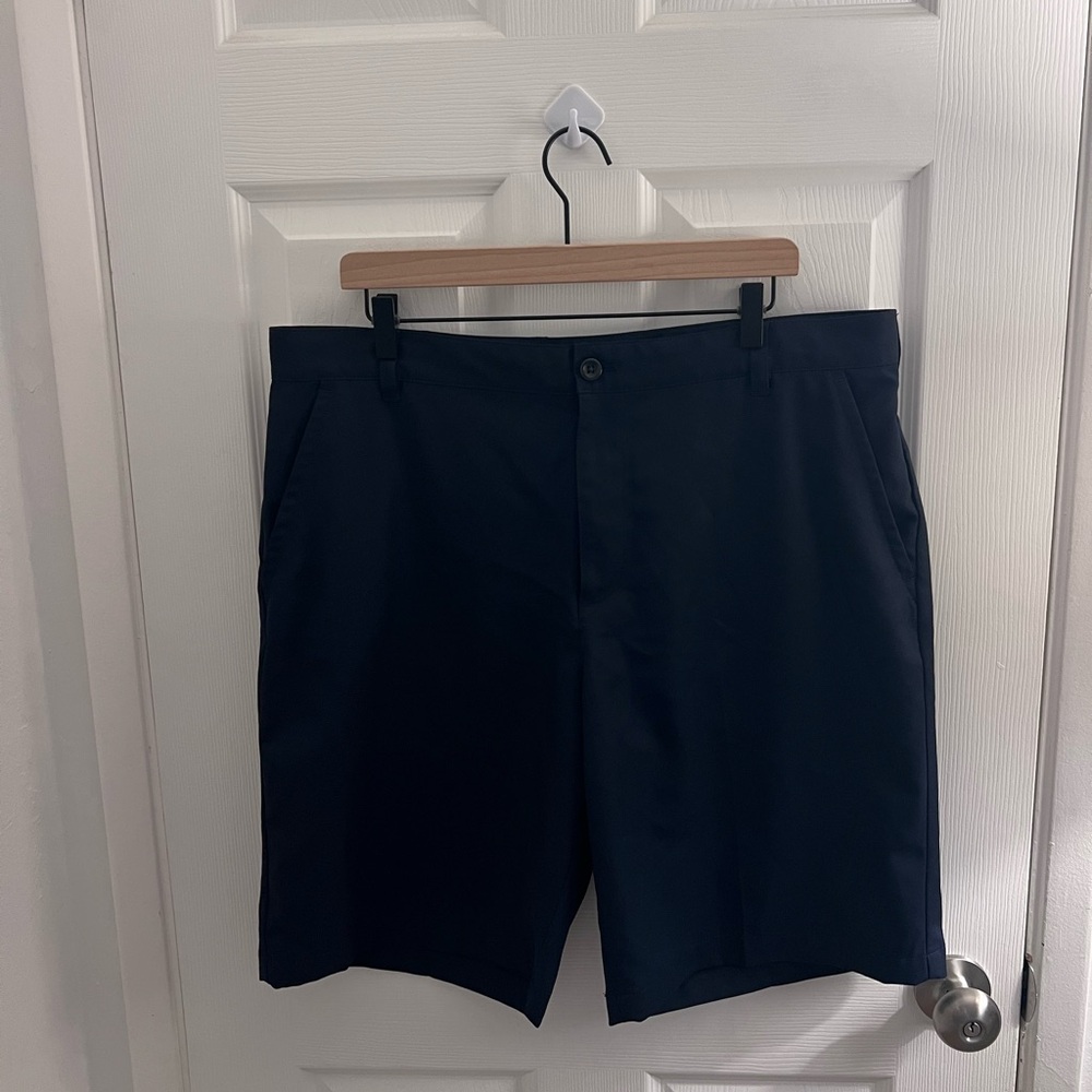 Izod Men's Golf Shorts‎ Size 38